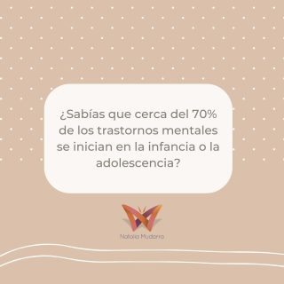 Cada vez, son más los niños y adolescentes que requieren atención en salud mental 🌱El colegio y los padres, son quienes suelen solicitar la ayuda, aunque en la actualidad es más frecuente que el mismo menor solicite la atención☝🏼

Síntomas de ansiedad, depresión, problemas en la adaptación a entornos sociales (colegio o actividades extracurriculares) y dificultades conductuales, son los ⚡️cuadros clínicos más frecuentes⚡️, muchos propiciados por dificultades o cambios en casa (mudanzas, divorcios, nacimiento de hermanos) o en el colegio (bullying, altas expectativas académicas, cambios de colegio, reinicio de actividades). 

🚨Algunas situaciones más graves 🚨incluyen autolesiones, trastornos de alimentación, ideas de muerte o ideación suicida.

Afortunadamente🙌🏼, la mayor visibilización y accesibilidad a los recursos informativos, están propiciando que más niños y adolescentes, reciban atención especializada a tiempo.

Algunos datos:
⚫️En América Latina y el Caribe, casi 16 millones de niños, niñas y adolescentes de entre 10 a 19 años viven con un trastorno mental.
⚫️En Panamá, la prevalencia de trastornos mentales en niños y niñas de 10 a 19 años es de 12,9% (92 mil 399).
⚫️En el estudio “Aproximación a la salud mental en España”, se encontró que el 70% de los trastornos mentales tiene su inicio en la infancia o adolescencia. 
 
¿Cuándo buscar ayuda?
⚪️Verbalización del niño o adolescente de la petición de ayuda (muchas veces es subestimada por los adultos).
⚪️Irritabilidad o frecuentes cambios de humor, que interfieren con las actividades cotidianas del menor.
⚪️Cambios en patrones de sueño y/o de apetito.
⚪️Bajo rendimiento académico.
⚪️Alejamiento de personas queridas o de actividades que antes disfrutaba realizar.
⚪️Consumo de sustancias.
⚪️Autolesiones.

Ante la presencia de alguna de estas señales de alarma, es importante:
🟢Conversar con el menor.
🟢Observar su comportamiento.
🟢Recabar información de otros ambientes donde el menor se desenvuelve.
🟢Buscar atención especializada.

#psicoanalisis #psicoanálisis #psicoterapia #freud #psicologia #psicología #panama #saludmental#psicoanalistaenpanama #psicoanalista